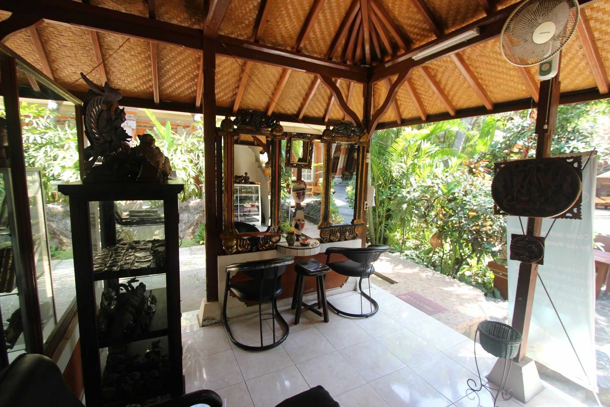 Hotel Chonos โลวินา ภายนอก รูปภาพ